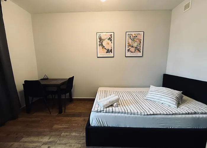 Nalu No 10&17 아파트